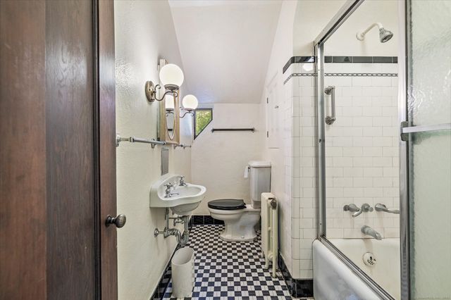 69 Peckham Lane, Killingly, CT 06239