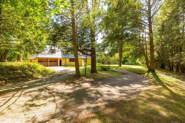 69 Peckham Lane, Killingly, CT 06239