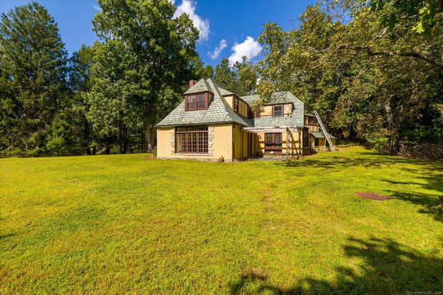 69 Peckham Lane, Killingly, CT 06239