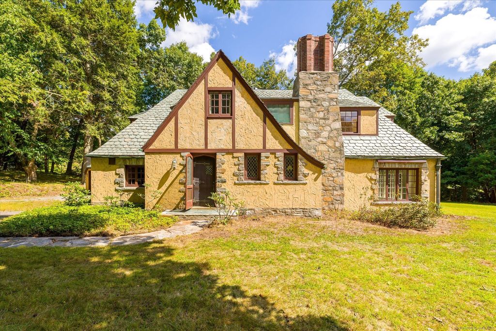 69 Peckham Lane, Killingly, CT 06239