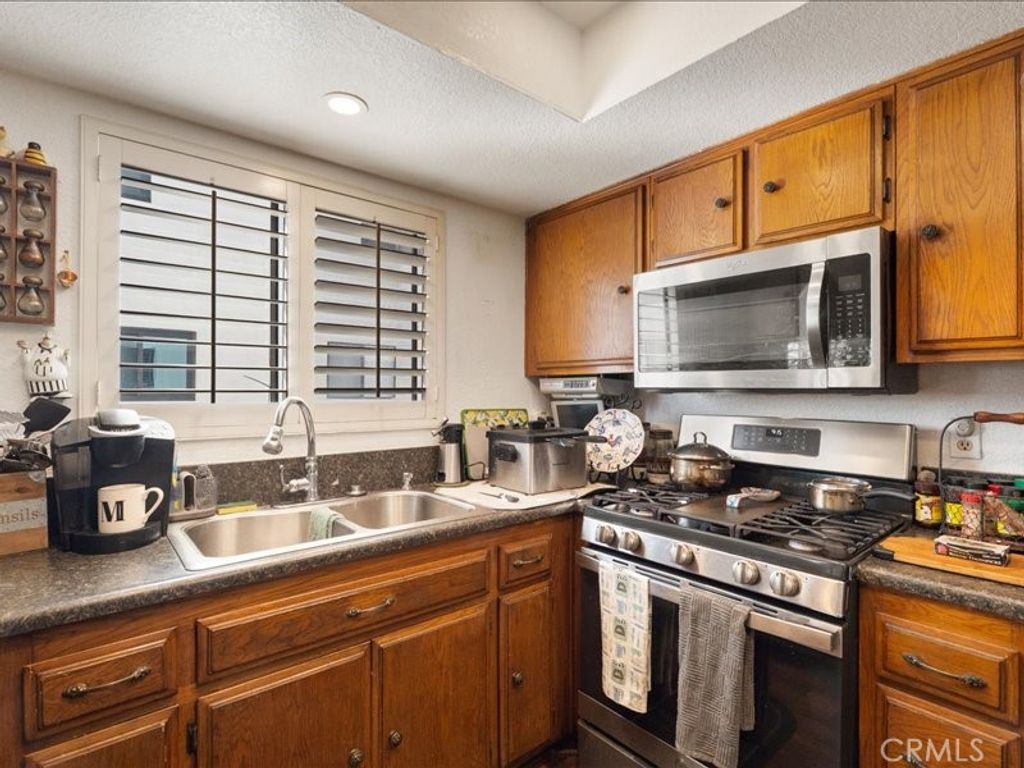 Image 20 of property listing at 15111 Freeman, Lawndale, CA 90260