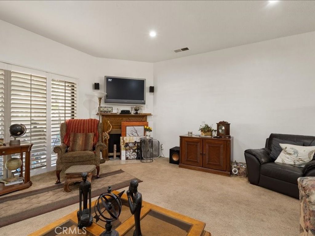 Image 22 of property listing at 15111 Freeman, Lawndale, CA 90260