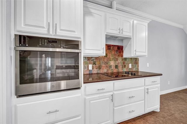 7411 Augusta Lane, Rosharon, TX 77583