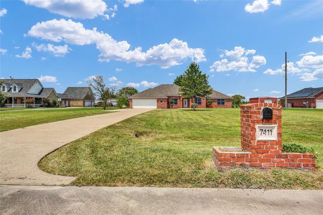 7411 Augusta Lane, Rosharon, TX 77583