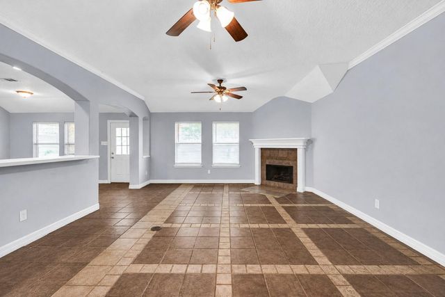 7411 Augusta Lane, Rosharon, TX 77583