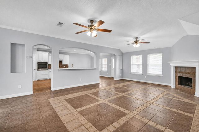 7411 Augusta Lane, Rosharon, TX 77583
