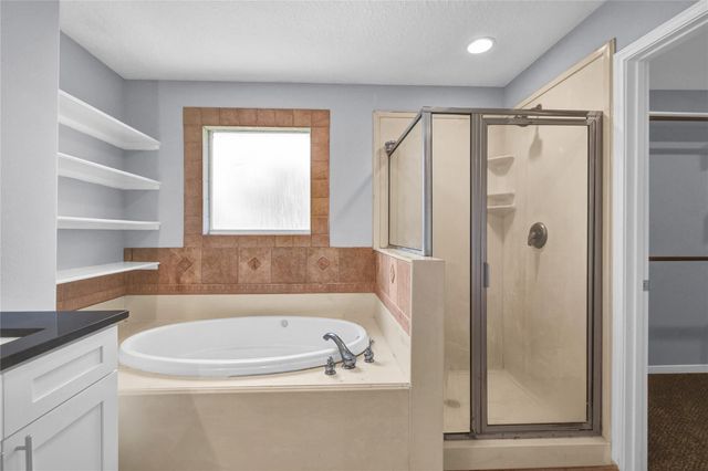 7411 Augusta Lane, Rosharon, TX 77583