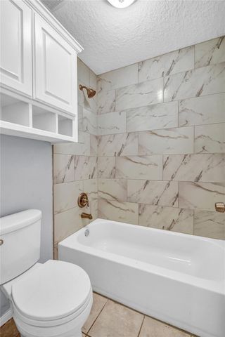 7411 Augusta Lane, Rosharon, TX 77583