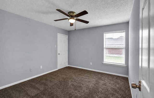 7411 Augusta Lane, Rosharon, TX 77583
