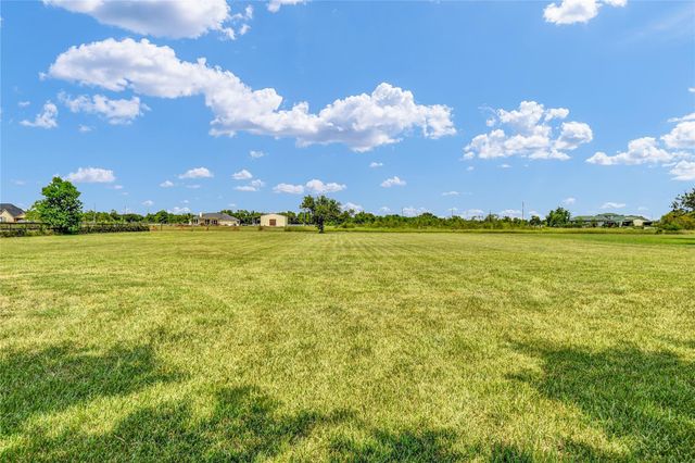 7411 Augusta Lane, Rosharon, TX 77583