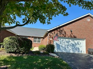 213 Hanover Court, Delaware, OH 43015