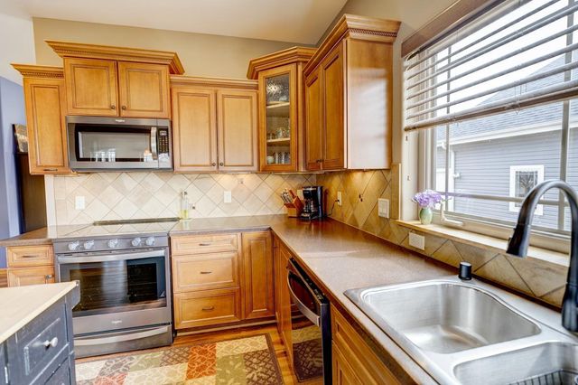 1425 Nels Court, Waunakee, WI 53597