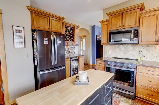 1425 Nels Court, Waunakee, WI 53597