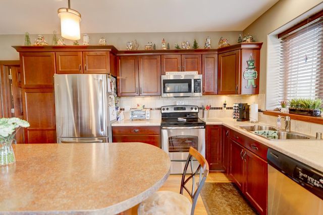 1425 Nels Court, Waunakee, WI 53597