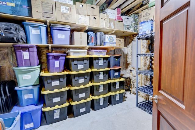 1425 Nels Court, Waunakee, WI 53597