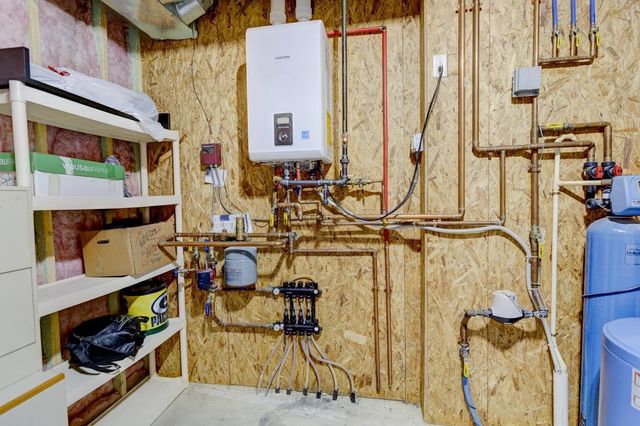 1425 Nels Court, Waunakee, WI 53597