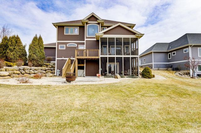 1425 Nels Court, Waunakee, WI 53597