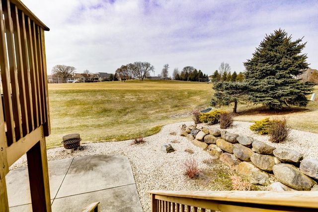 1425 Nels Court, Waunakee, WI 53597