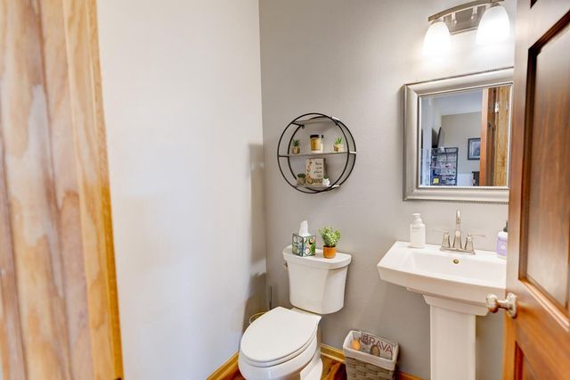 1425 Nels Court, Waunakee, WI 53597