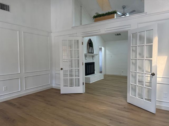 413 Kingsbridge Court, Garland, TX 75040