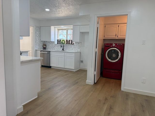 413 Kingsbridge Court, Garland, TX 75040