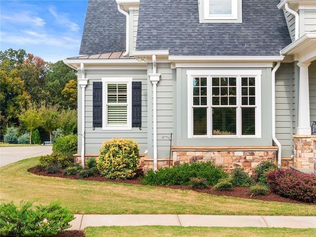 5329 Retreat Drive, Flowery Branch, GA 30542