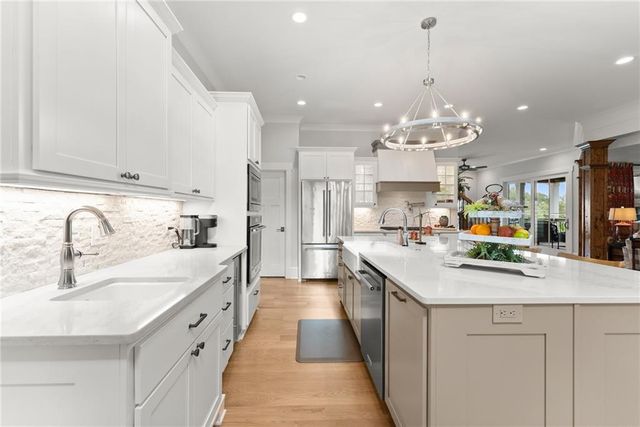 5329 Retreat Drive, Flowery Branch, GA 30542