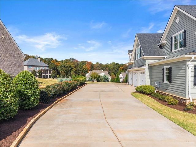 5329 Retreat Drive, Flowery Branch, GA 30542