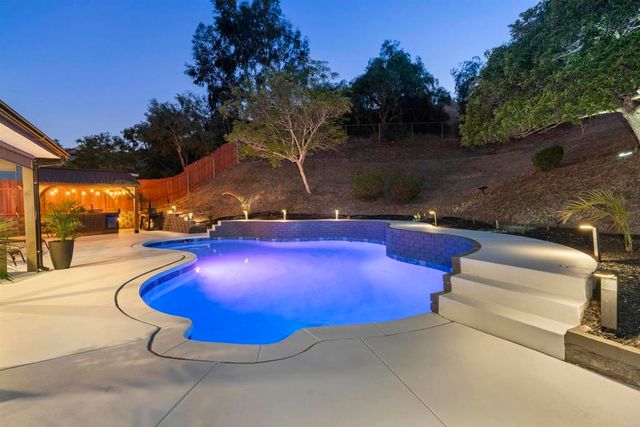 5621 Loping Lane, Bonita, CA 91902
