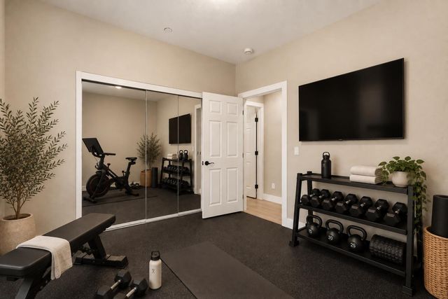 2450 Knoll St, Sacramento, CA 95815