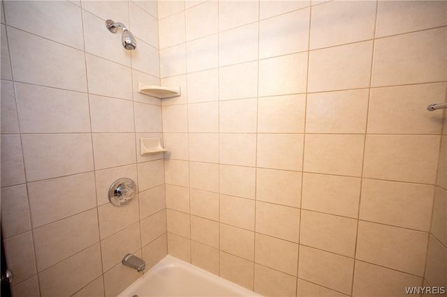 44 Warren Avenue, West Seneca, NY 14224