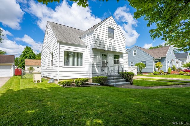 44 Warren Avenue, West Seneca, NY 14224