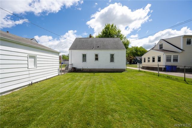 44 Warren Avenue, West Seneca, NY 14224