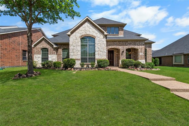 632 Duke Saxony Drive, Lewisville, TX 75056