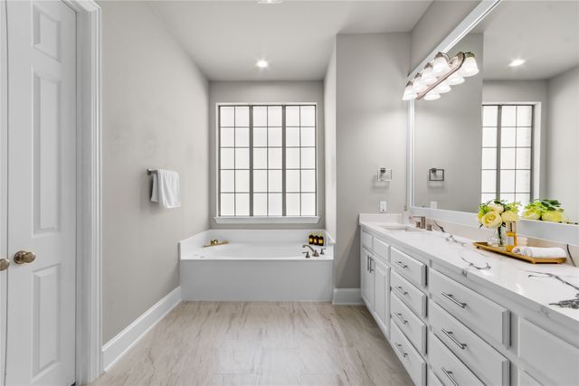 632 Duke Saxony Drive, Lewisville, TX 75056