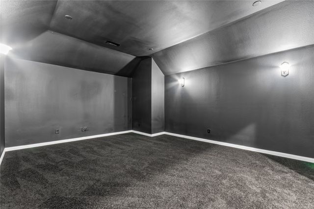 632 Duke Saxony Drive, Lewisville, TX 75056