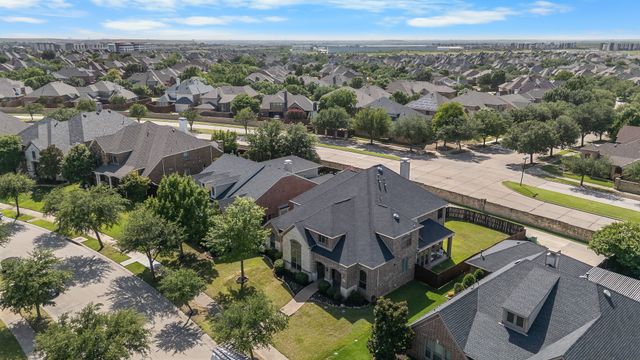 632 Duke Saxony Drive, Lewisville, TX 75056