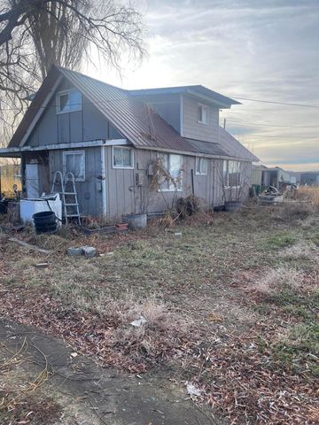 3364 Johns Avenue, Klamath Falls, OR 97603