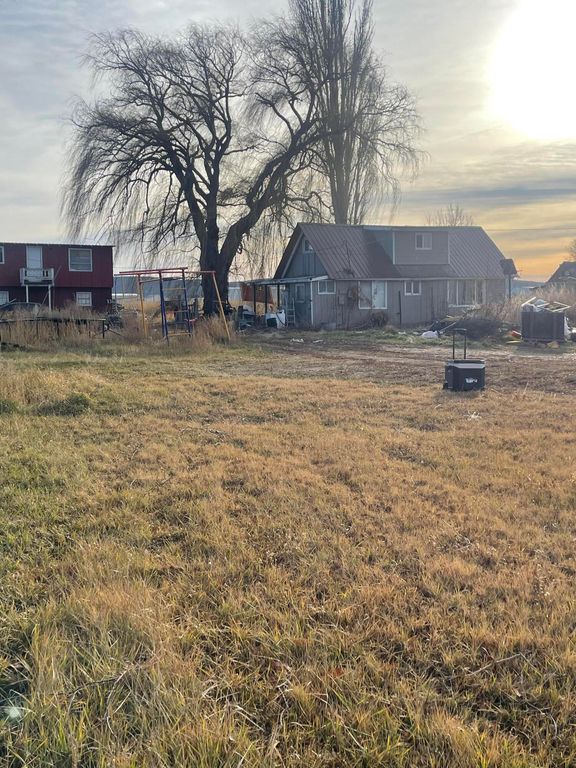 3364 Johns Avenue, Klamath Falls, OR 97603