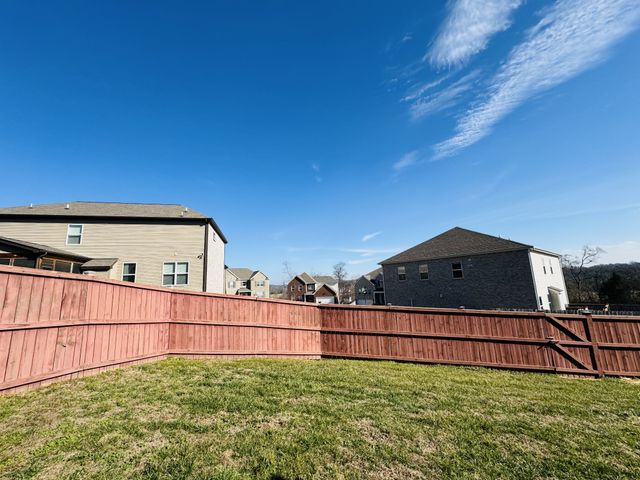 8028 Brockman Ln, Nashville, TN 37211