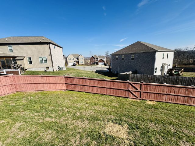 8028 Brockman Ln, Nashville, TN 37211