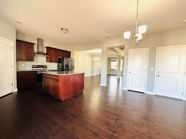 8028 Brockman Ln, Nashville, TN 37211