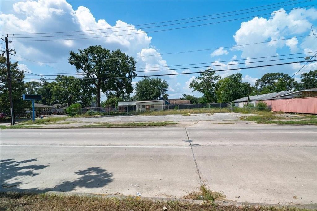 741 Mcdaniel Street, Houston, TX 77022
