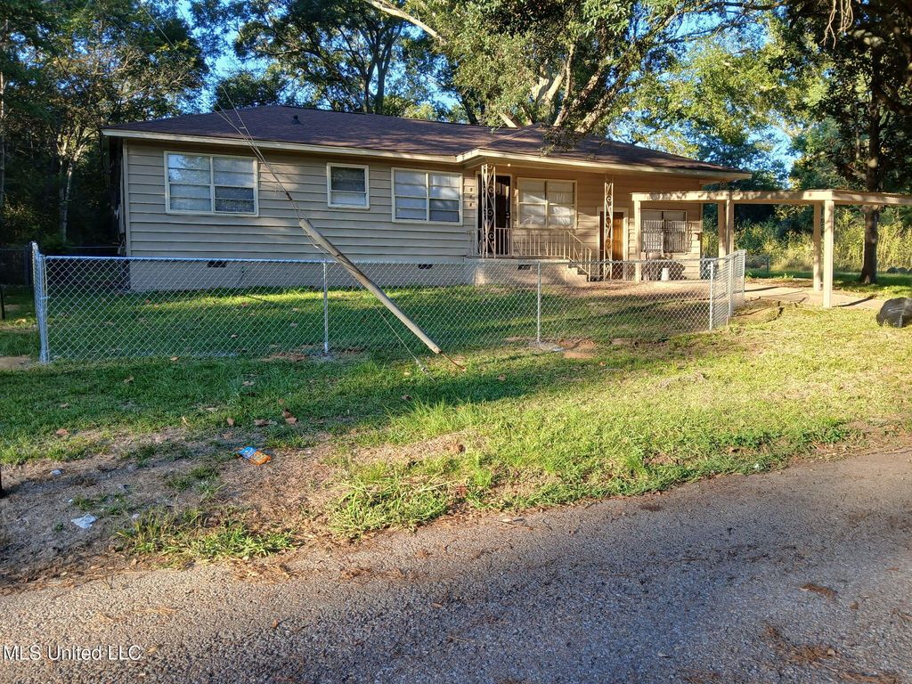 318 Cameron Street, Jackson, MS 39212