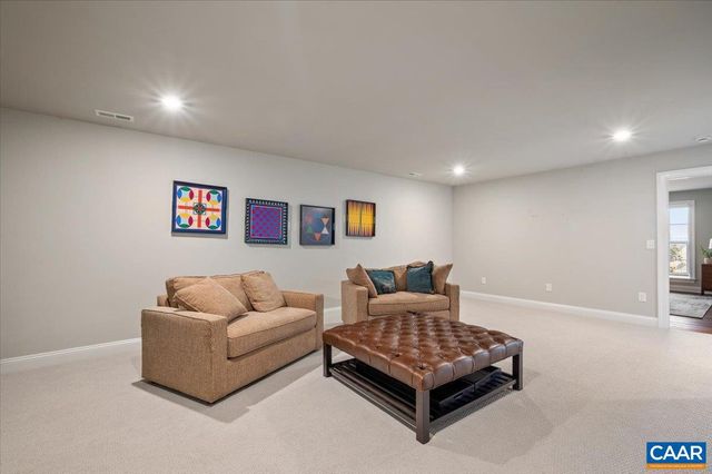 3421 THICKET RUN PL, Charlottesville, VA 22911