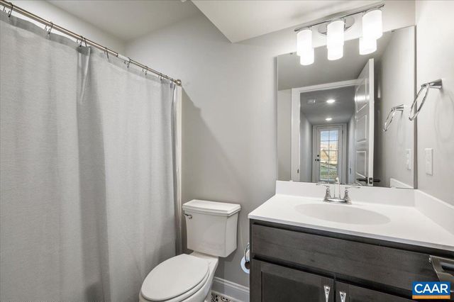 3421 THICKET RUN PL, Charlottesville, VA 22911