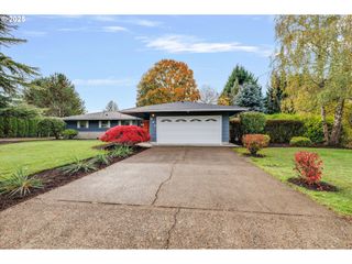 952 Ne ARRINGTON Rd, Hillsboro, OR 97124
