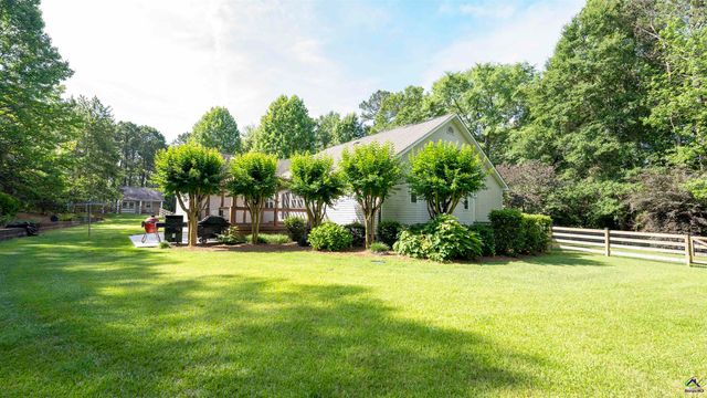 171 Jay Court, Byron, GA 31008