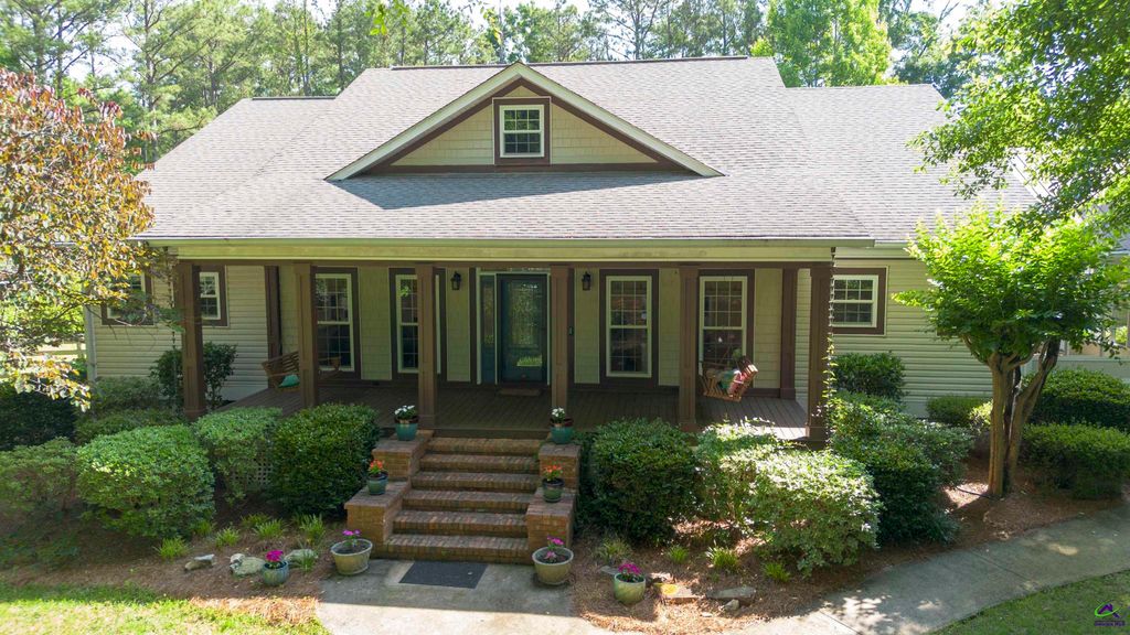 171 Jay Court, Byron, GA 31008