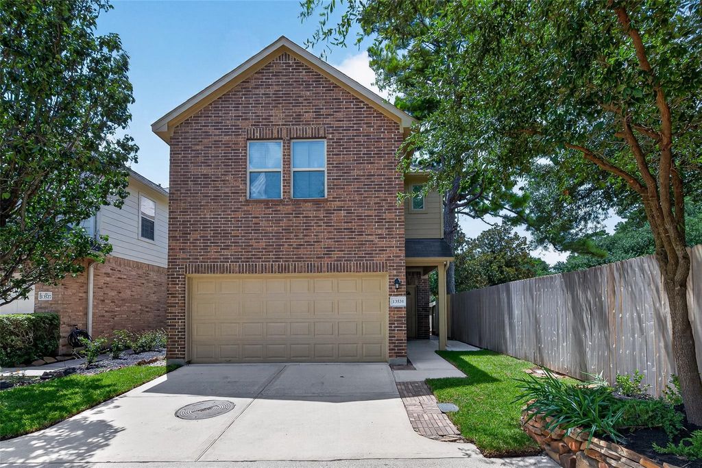 13531 Villas Palmas Drive, Houston, TX 77070
